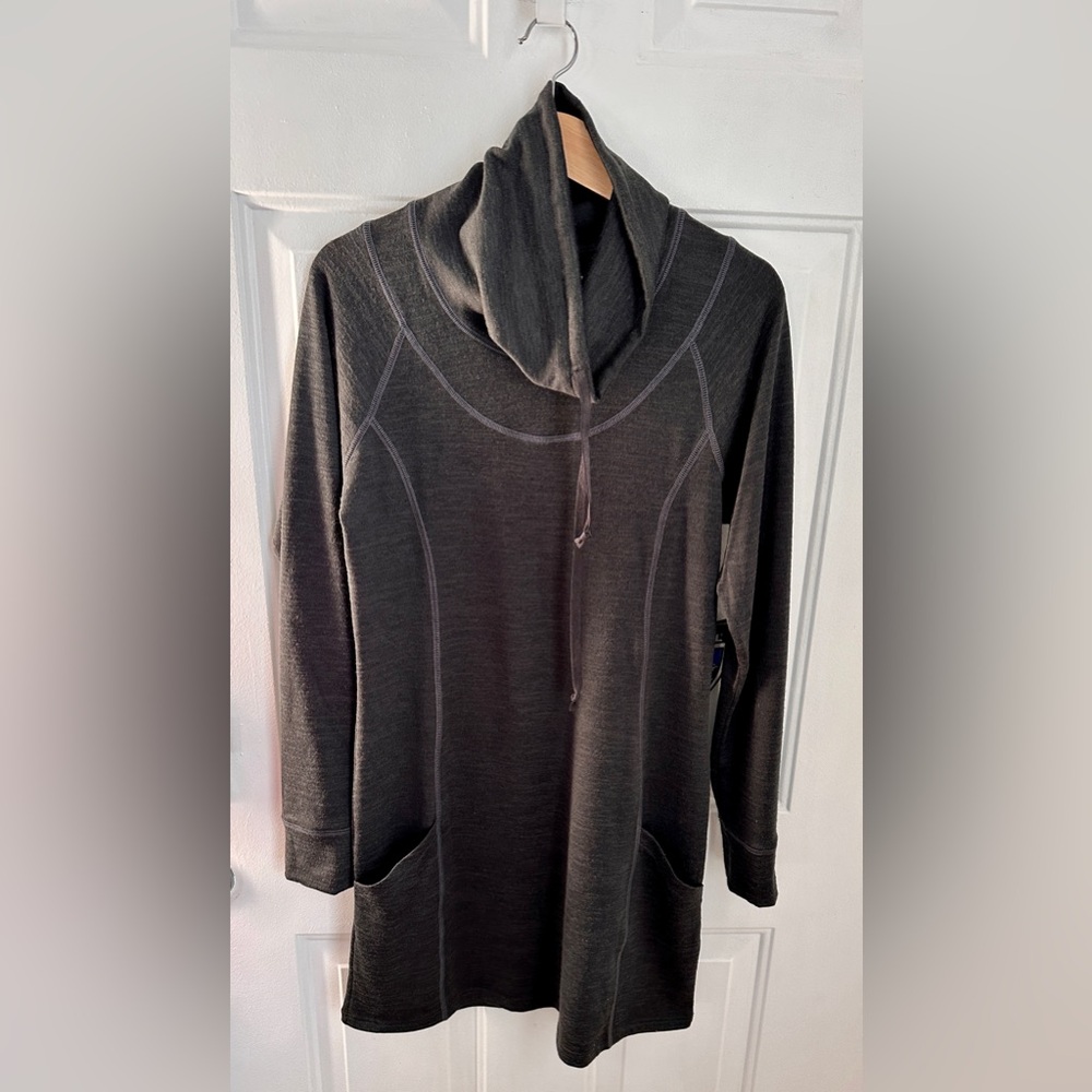 Kuhl Léa Dress - size medium - NWT - charcoal grey.